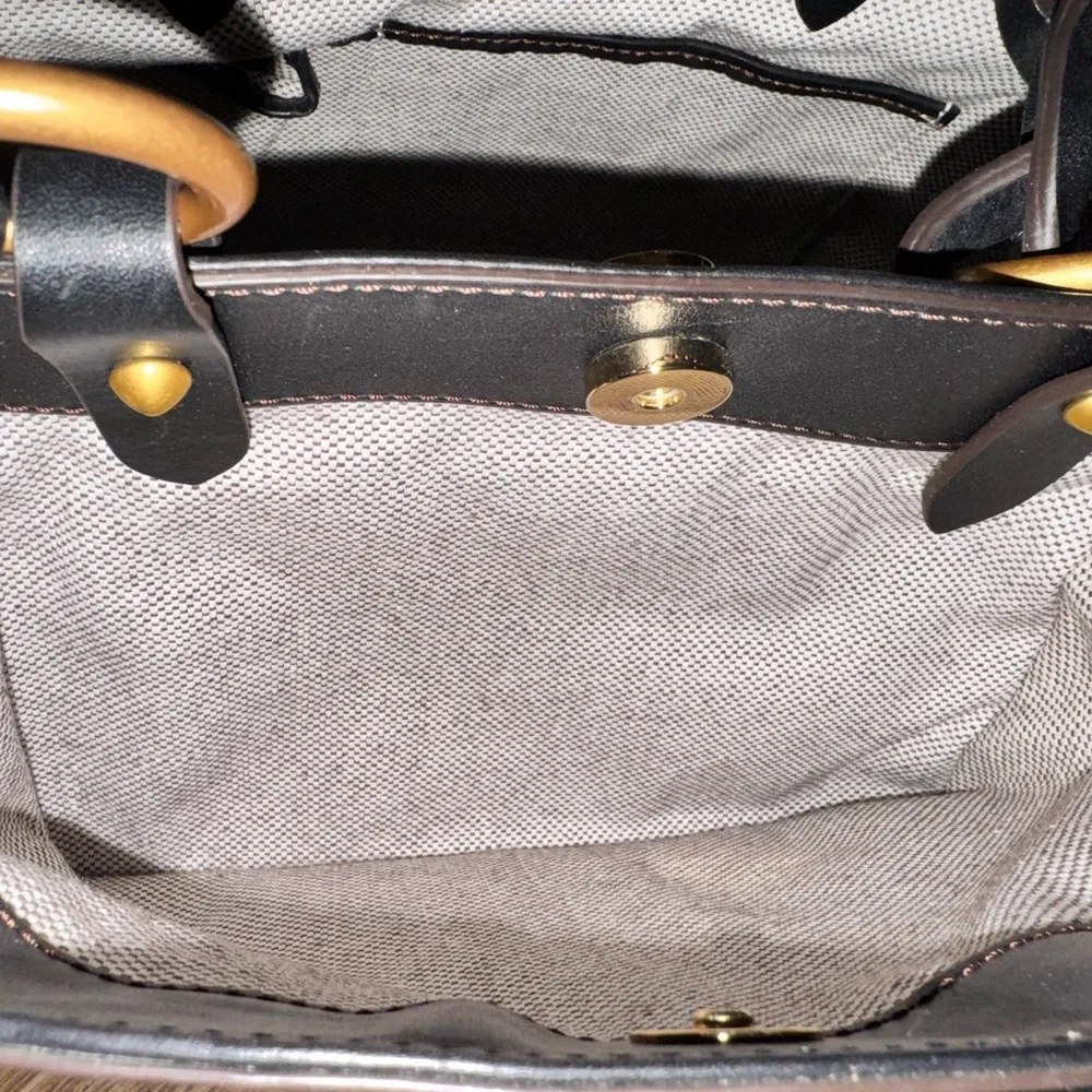Dooney & Bourke Florentine Large Zip Barlow - Picture 6 of 11
